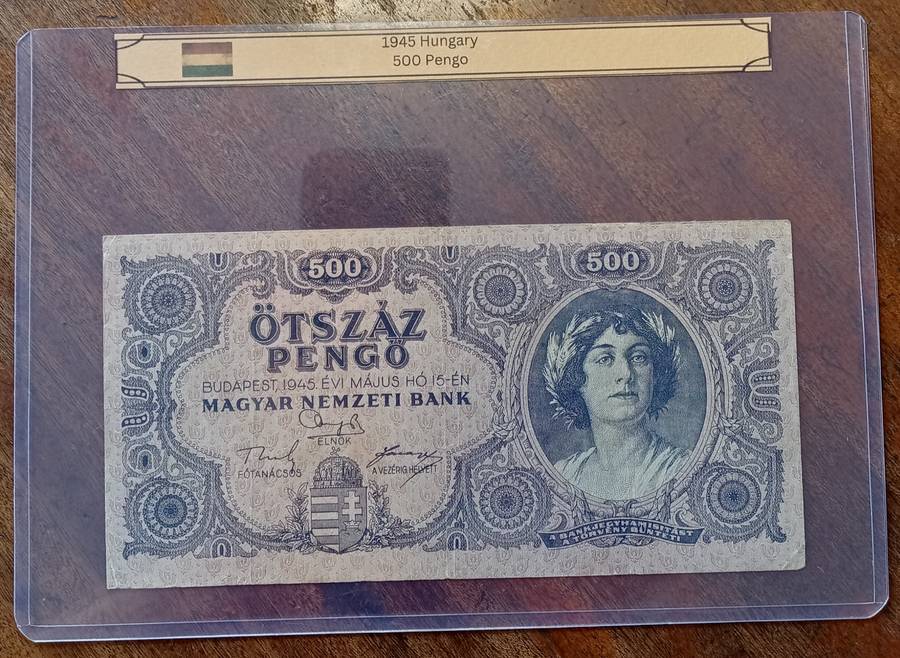 1945 WW2 Hungary 500 Pengő note in hard plastic sleeve