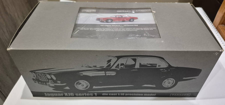1:18 Jaguar XJ6