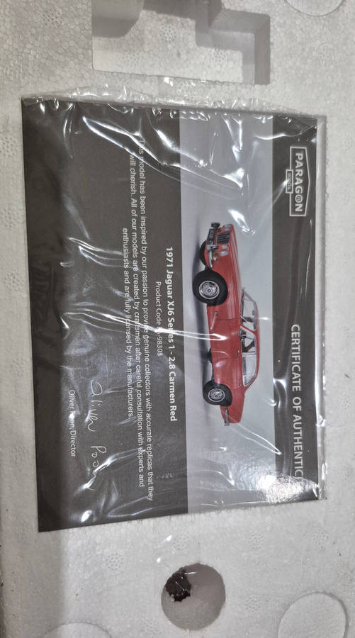 1:18 Jaguar XJ6