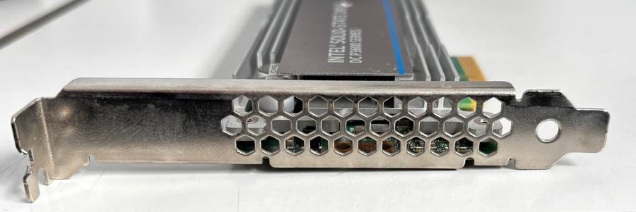 1.6 TB - INTEL Solid State Drive - DC P3600 Series