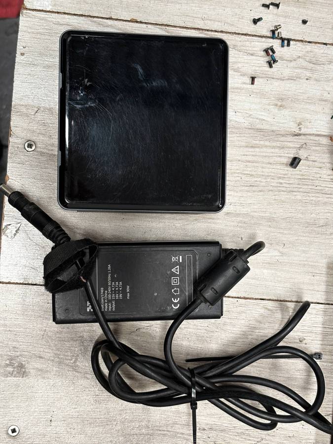Intel NUC mini PC i3 10th Gen