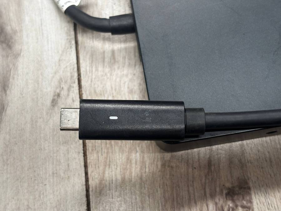 Dell laptop docking station