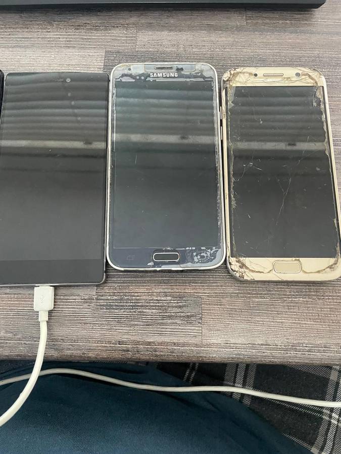Samsung,  huawei etc 5 phones for spares