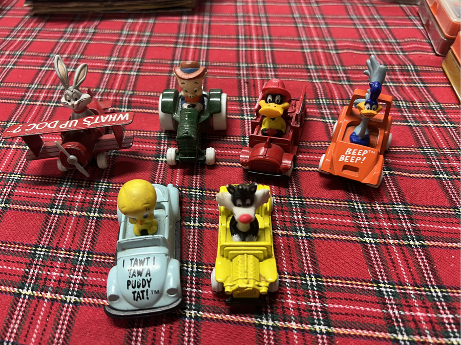 1988 ERTL Looney Tunes Model (6No)