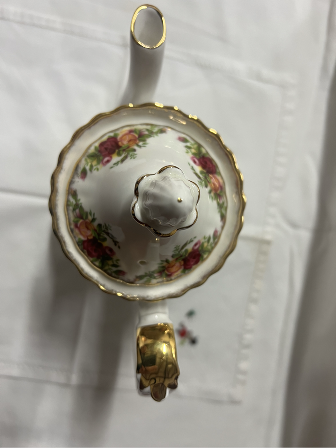 Royal Albert Old Country Roses Coffee Pot