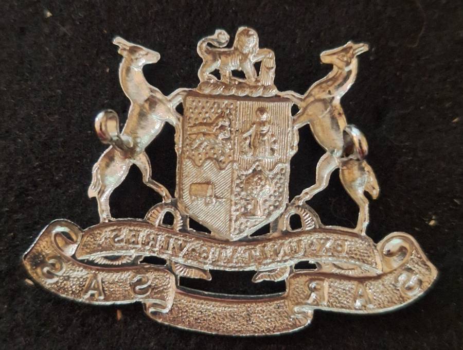 SA RAILWAYS CAP BADGE - LUGS INTACT