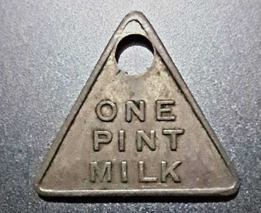 5 x Gorgeous East London Model Dairy - One Pint Milk Nickel Tokens - Bid for All
