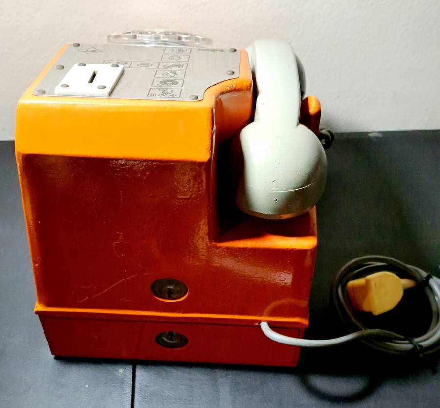 Vintage Telkor PT Post Office Desktop Coin Telephone "Tiekieboks" amazing condition
