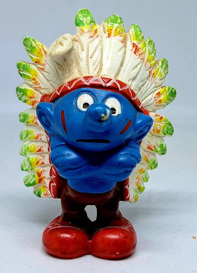 Vintage Peyo Schleich Germany - Indian Chief Smurf - Hoi- Yaahaaa-Hoi