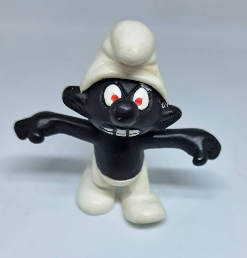 1999 Peyo - Furious Smurf Figure - In Excellent Condition