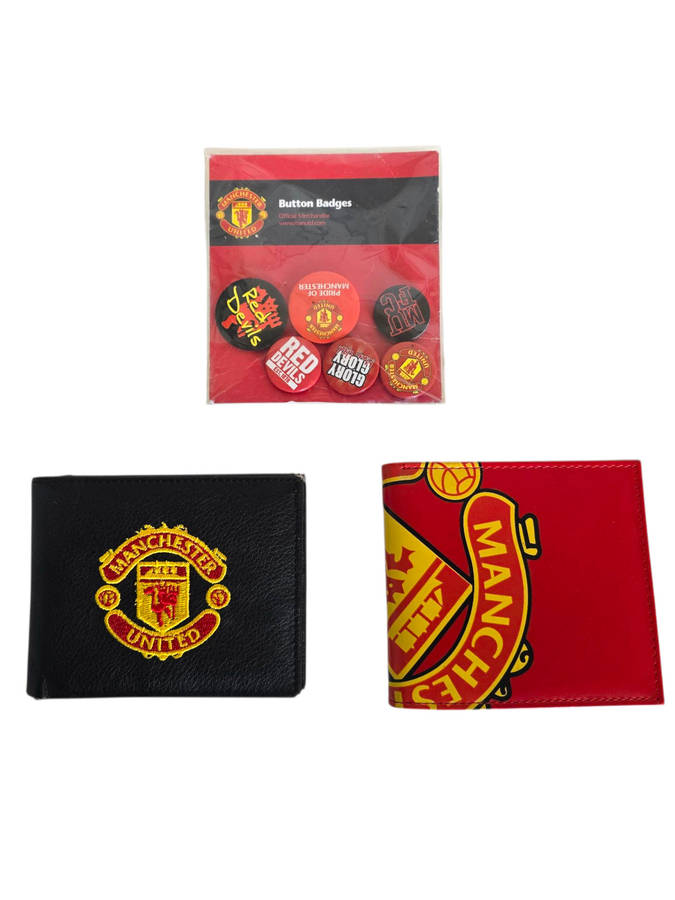Manchester United 2x Wallets & Badges Pack