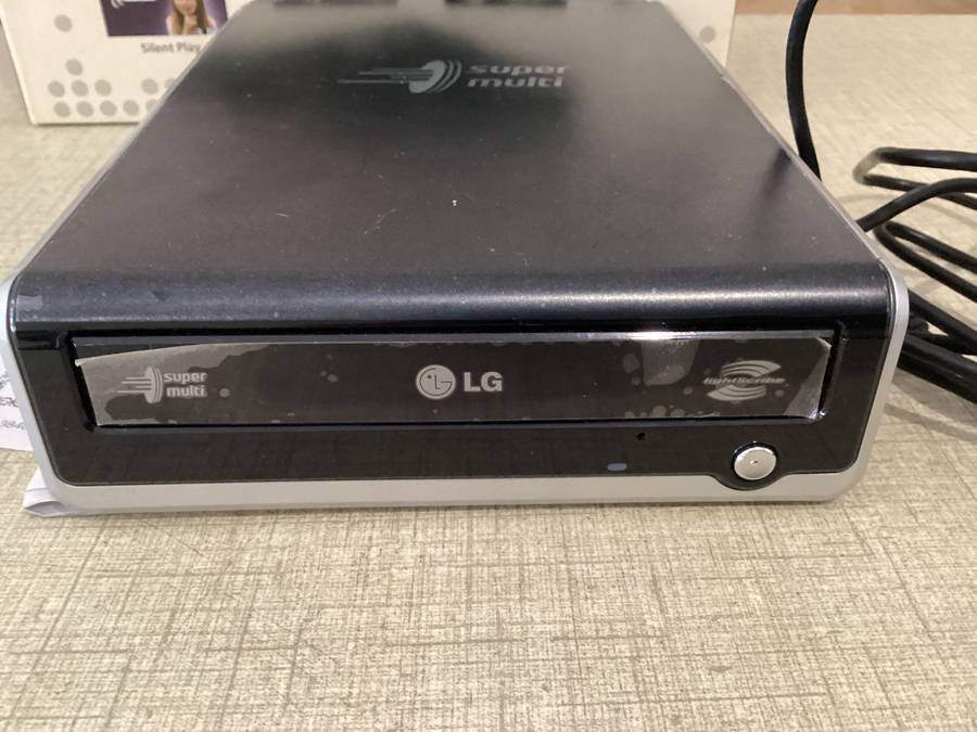 LG External GE20 20x Super Multi DVD Rewriter