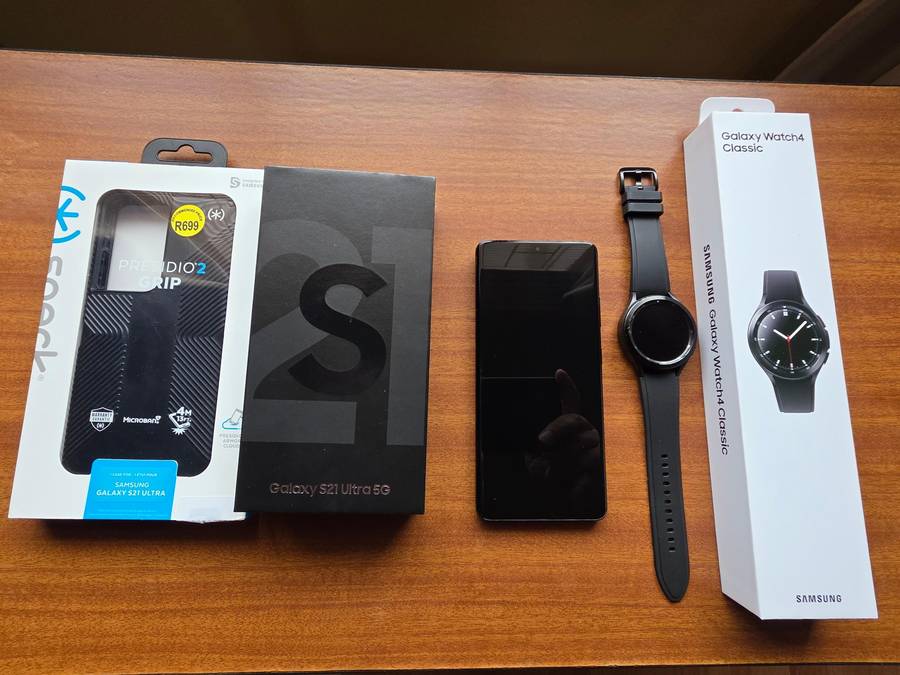 Samsung S21 Ultra 5G 256 GB Black and Galaxy Watch 4 Classic