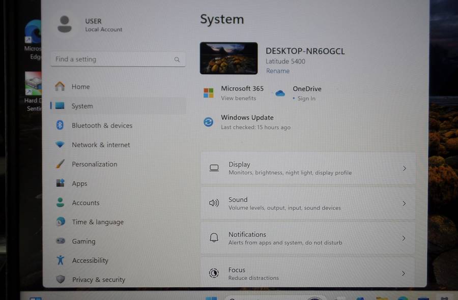 Dell Latitude 5400 Core i5 8th Gen 1TB M.2 NVME SSD 8GB RAM Windows 11 Pro