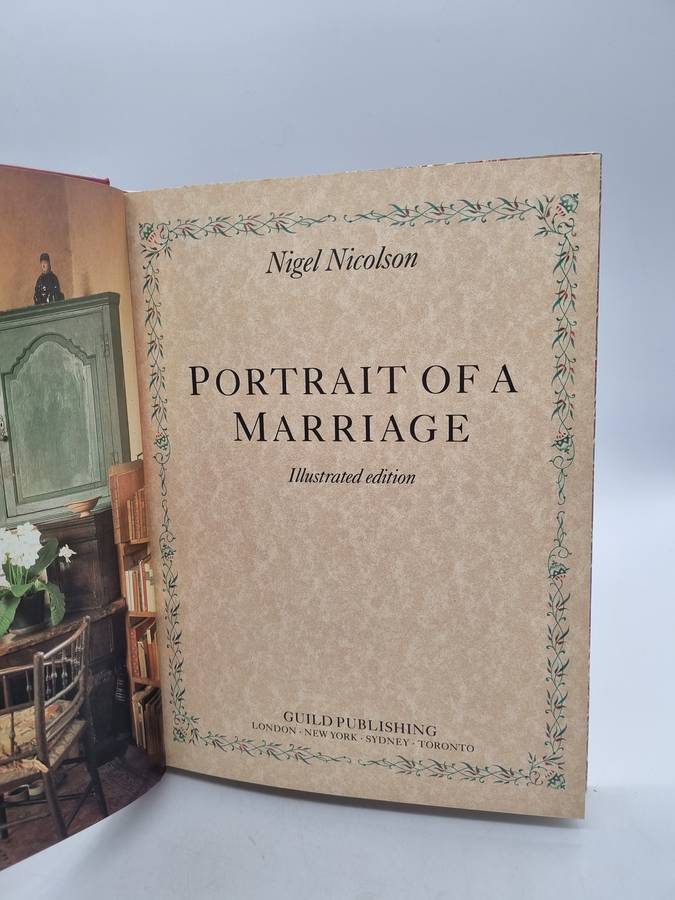 Portrait of a Marriage - Nigel Nicolson Illustrated Edition | Vita Sackville-West & Harold Nicolson