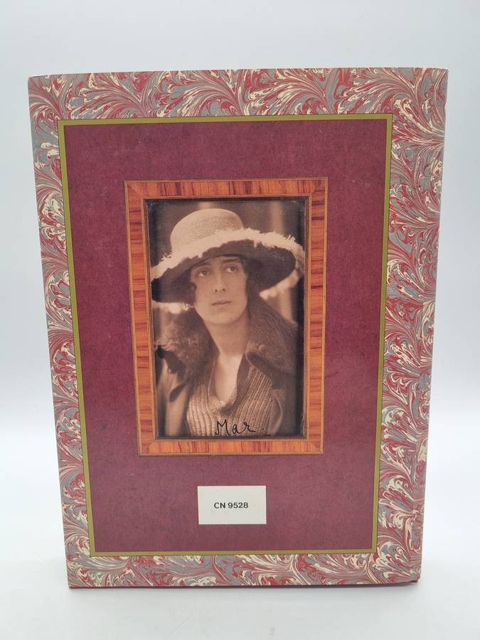 Portrait of a Marriage - Nigel Nicolson Illustrated Edition | Vita Sackville-West & Harold Nicolson