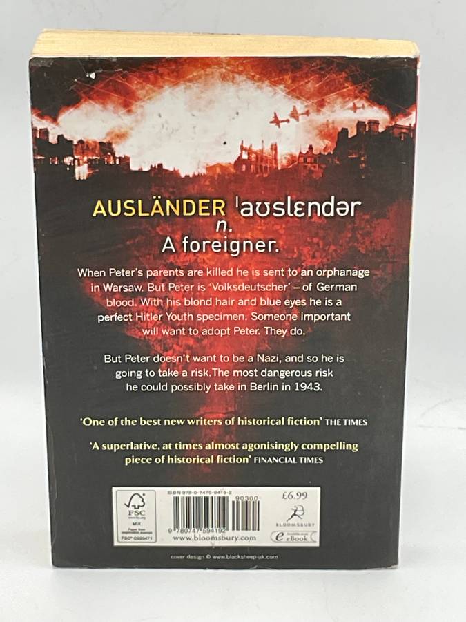 Auslander - Paul Dowswell