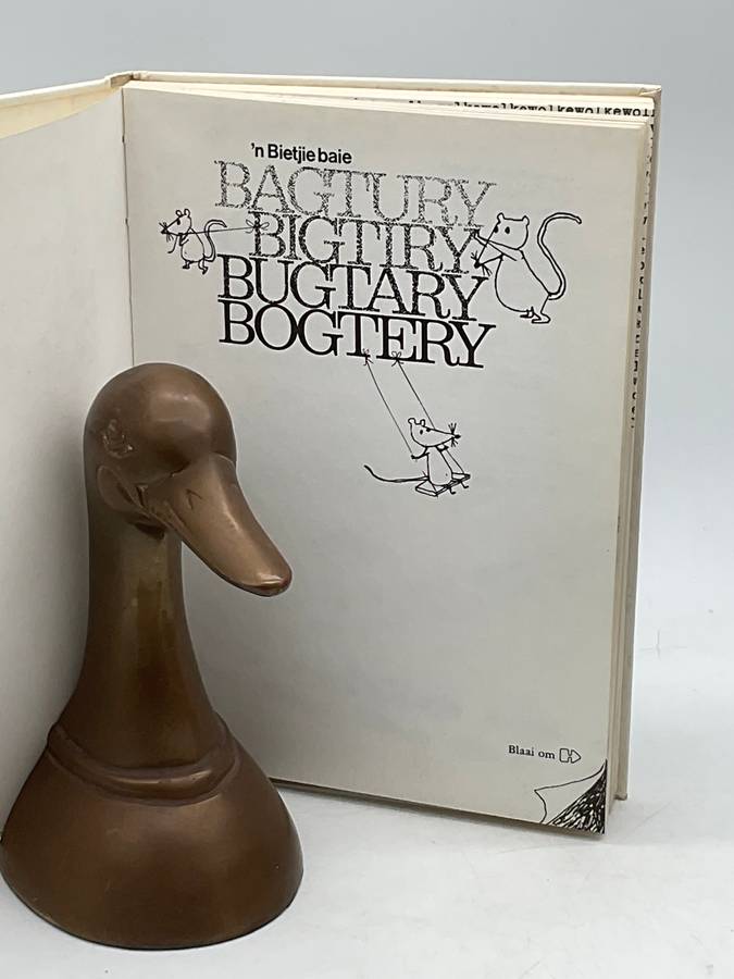 `n Bietjie Baie Bogtery - Pieter W Grobbelaar & Willem Jordaan