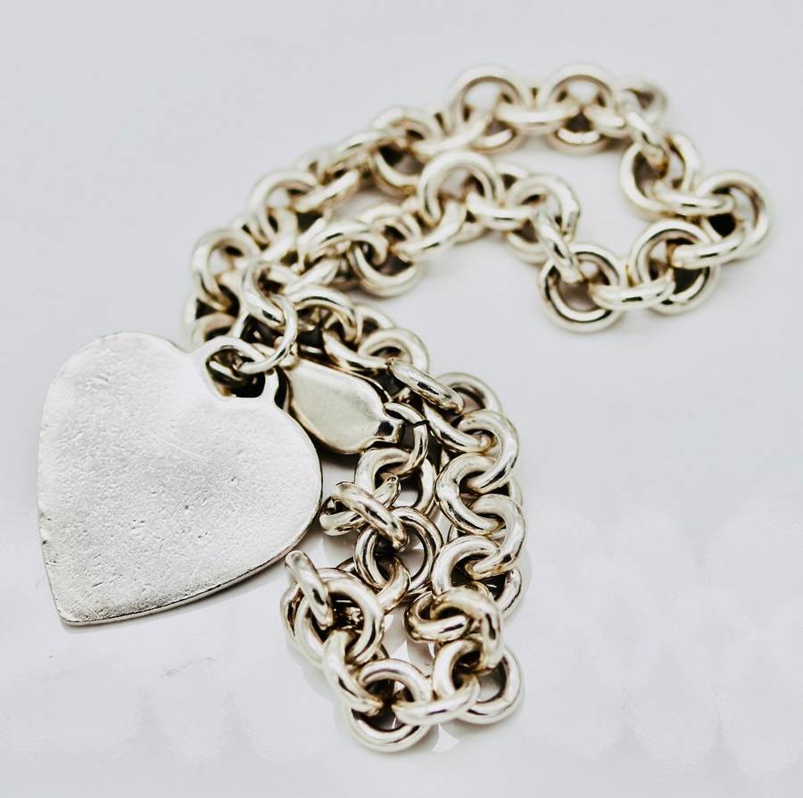 CLASSIC VINTAGE SOLID STERLING SILVER CABLE CHAIN BRACELET WITH HEART TAG. 925