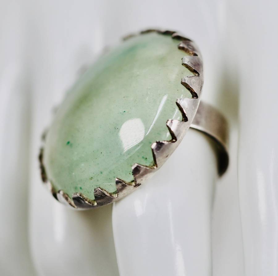 LARGE SOLID STERLING SILVER RING WITH NATURAL PREHNITE GEMSTONE