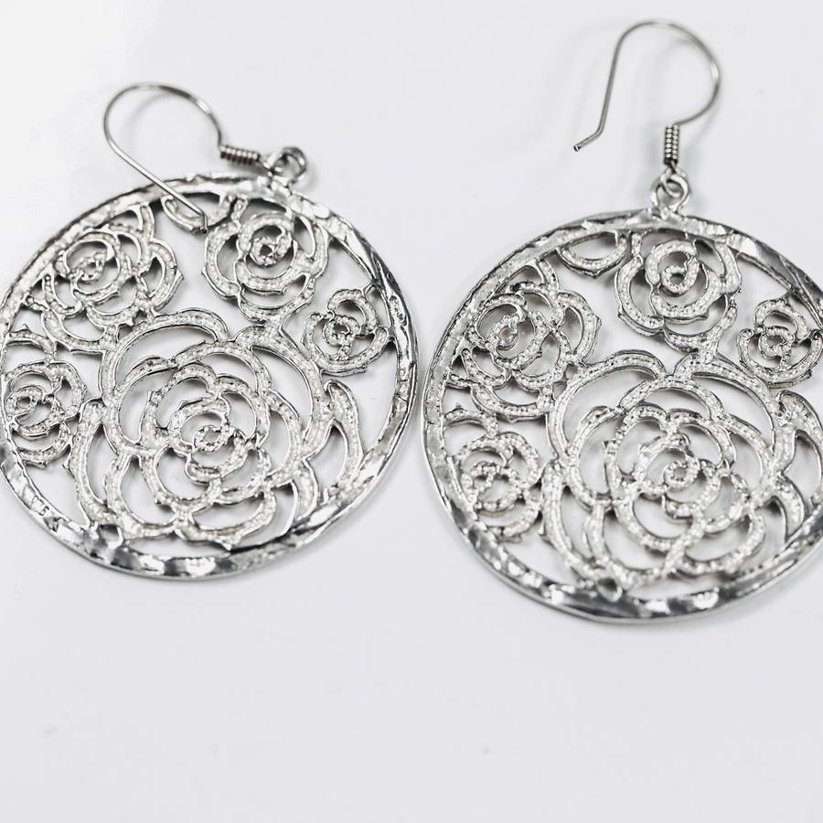 SHOWY ROSE DETAIL OPENWORK STERLING SILVER DROP & DANGLE EARRINGS. 925