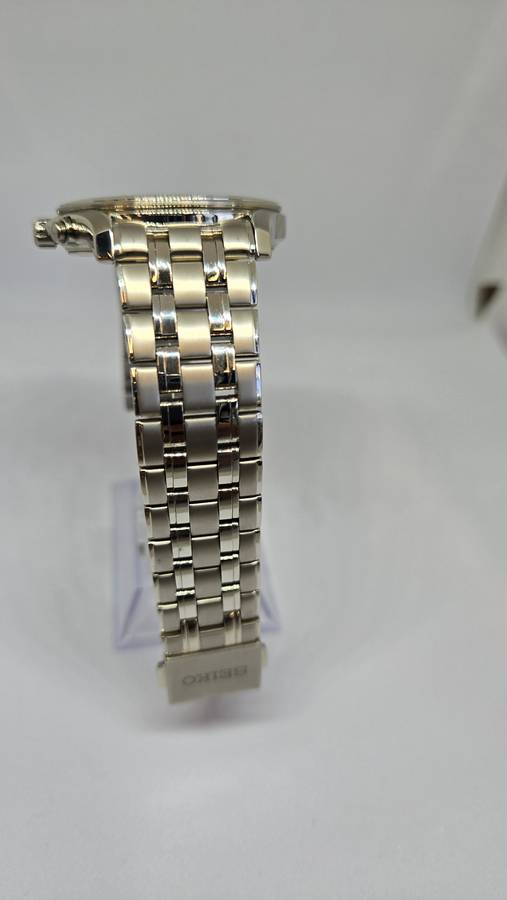 Seiko Dolce Titanium Men's Solar Watch (JDM)