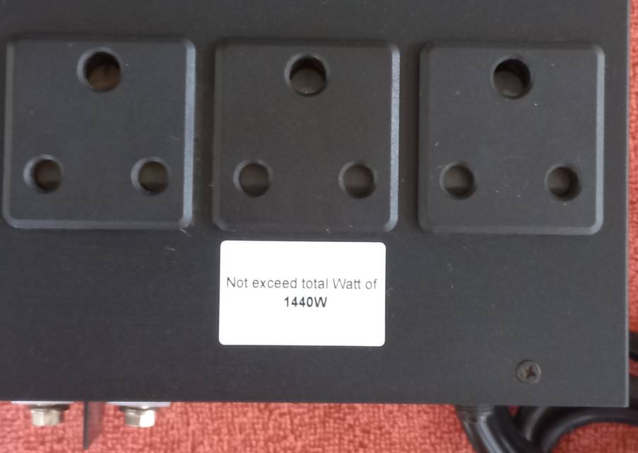 Mecer Lobo 2400VA 1440W 24V Inverter & charger - 2x 12v Batteries Required