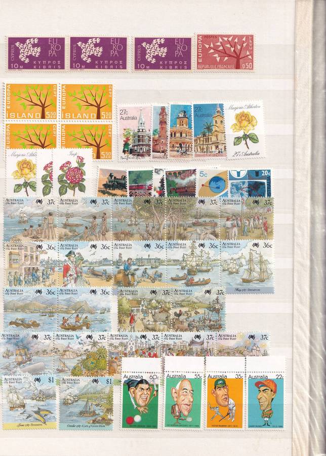 Green 15 page stamp album with some stamps, good used condition