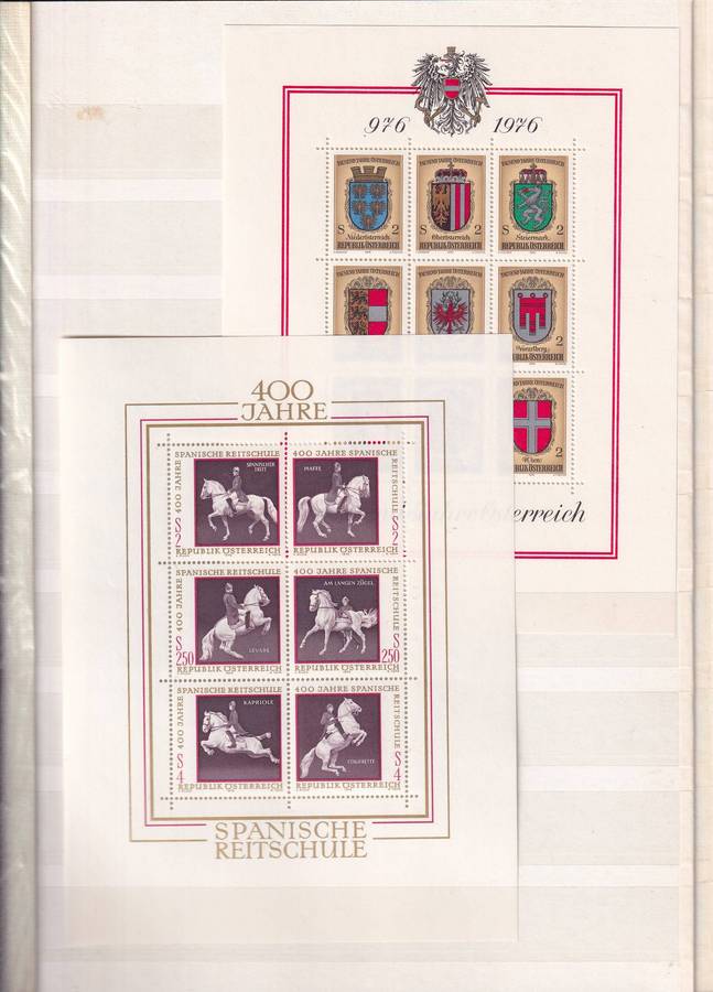 Red 15 page album with India stamps , M/H & used          ( good used condition with faults)