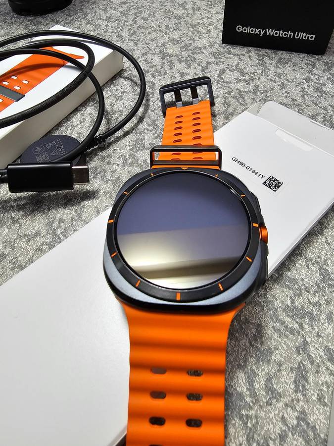 Samsung Galaxy Watch Ultra 47mm Titanium Gray LTE GPS Sapphire Glass