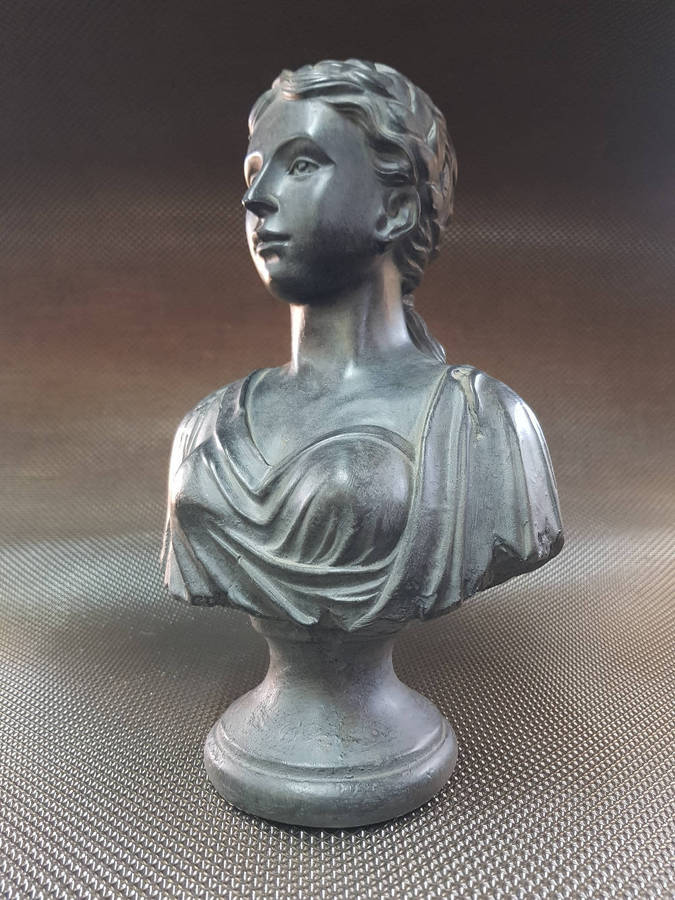 Lovely Decorative Victorian Style Bust.