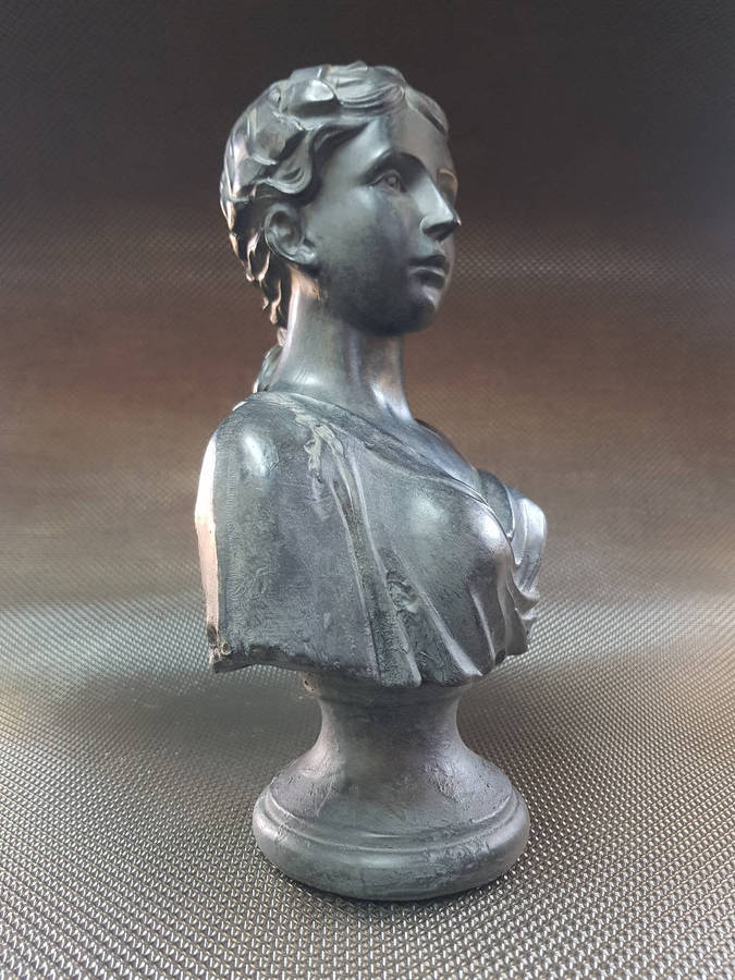 Lovely Decorative Victorian Style Bust.