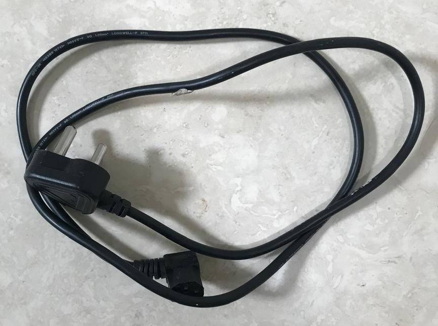 Monitor cable