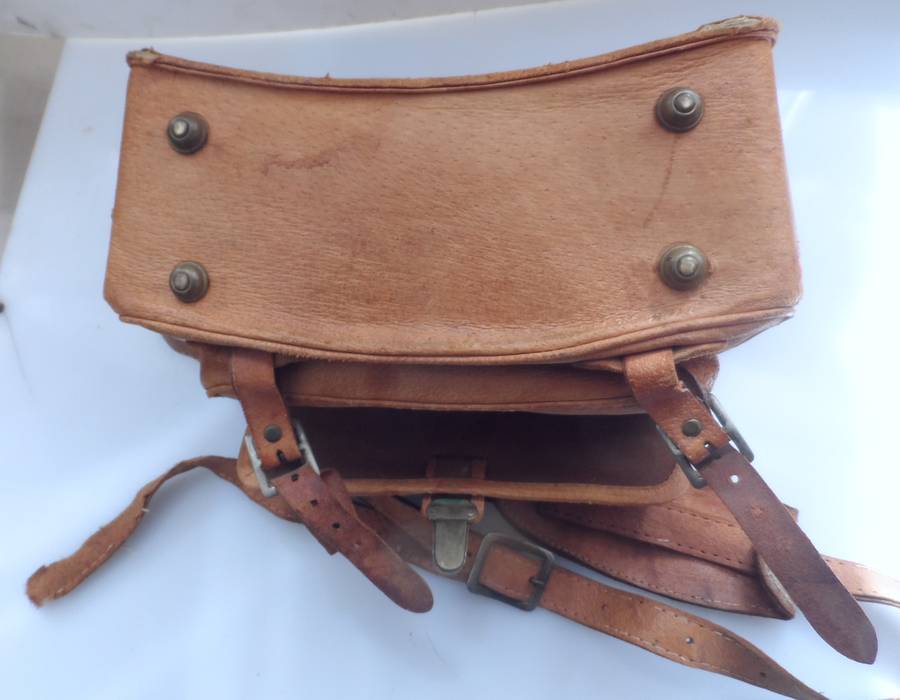 CAMERA SLING STRAP BAG, VINTAGE LEATHER