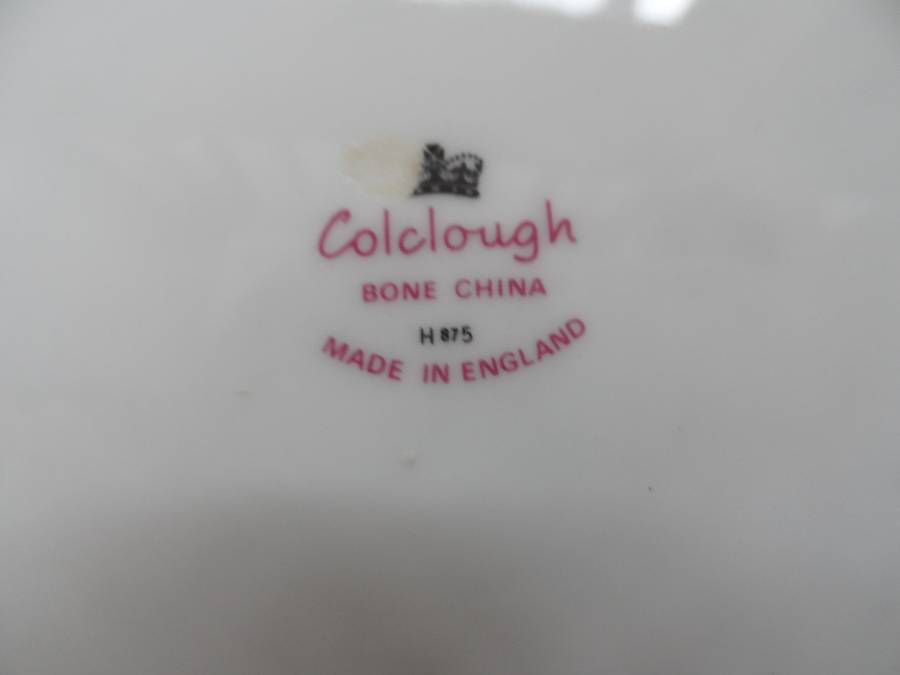 COLCLOUGH  LARGE SERVER / CAKE PLATE  Design  H875     27 cm. / 10 3/ 4 ins. diam.