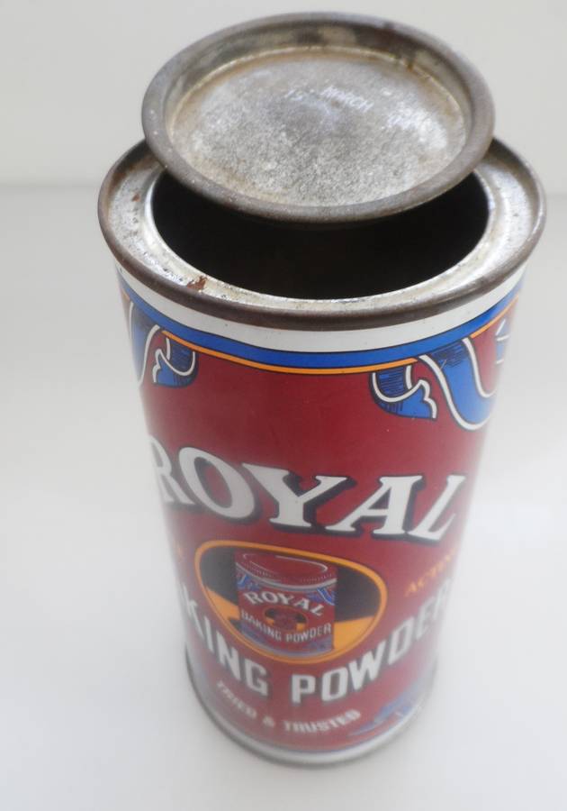VINTAGE COLLECTIBLE , NABISCO, ROYAL BAKING POWDER  STORAGE TIN ( 500grm. ).