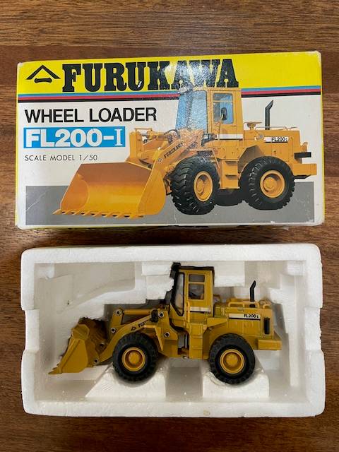 Furukawa FL200-1 Wheel Loader Model 1:50 scale