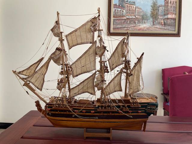 Wooden model ship, very detailed - For restoration