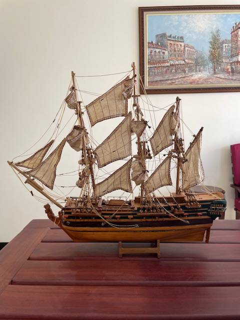 Wooden model ship, very detailed - For restoration