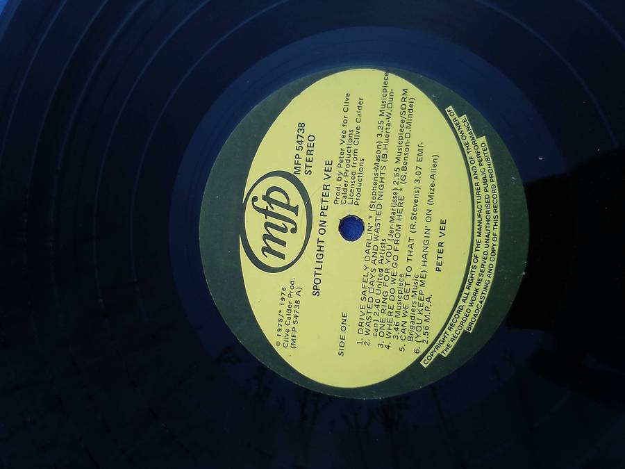 L.P. Peter Vee.   Cover: Good. L.P.:Very good.