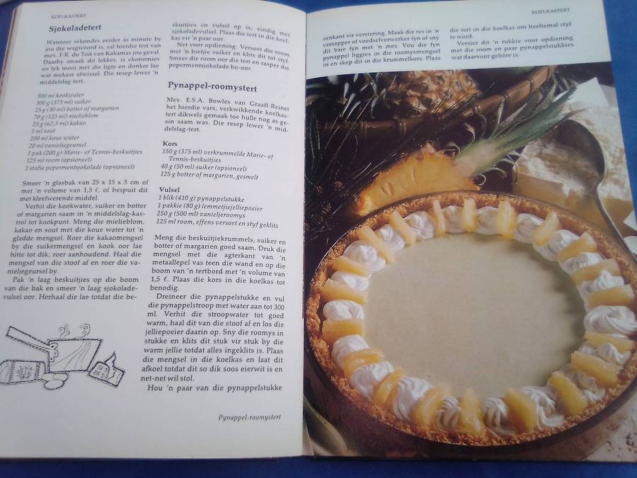 "Huisgenoot Wenresepte 2". Hard cover.