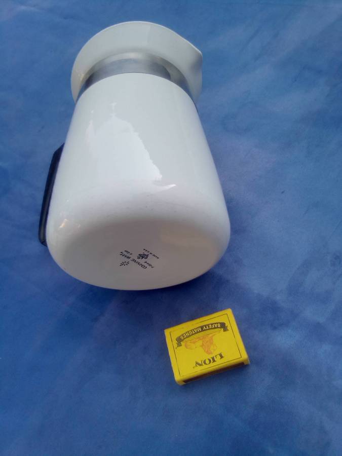Corning Ware jug only.  4 cup.
