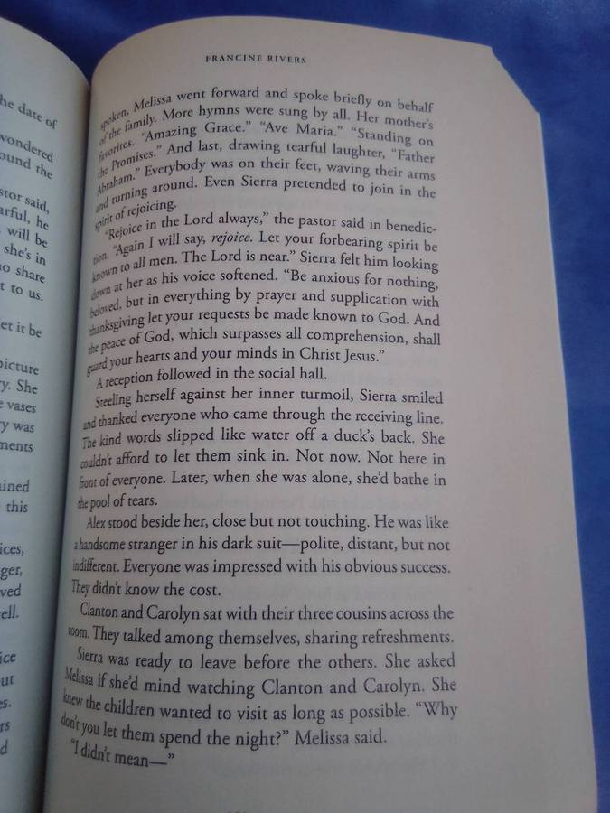 "The Scarlet Thread". Francine Rivers. Soft cover.