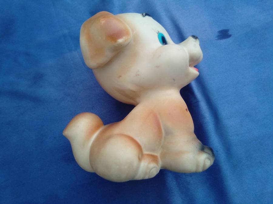 Retro squeaky toy.