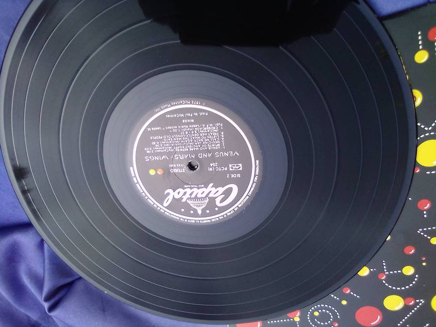 L.P.  Wings.  Venus and Mars.  Cover:  Very good.  L.P.: Very good.
