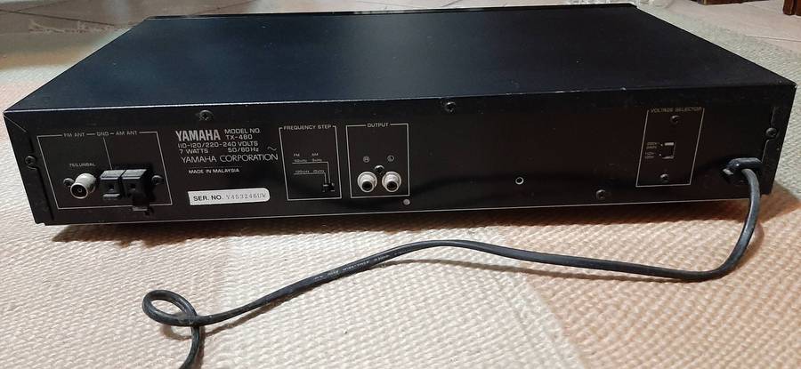Yamaha TX-480 AM/FM Stereo Tuner