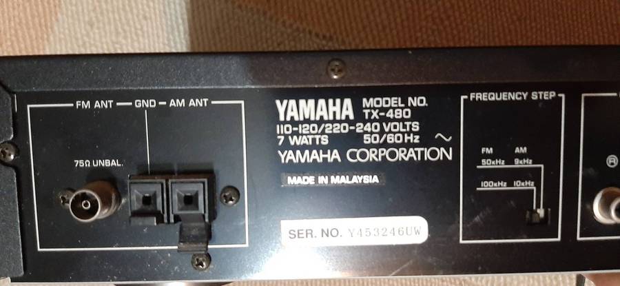Yamaha TX-480 AM/FM Stereo Tuner
