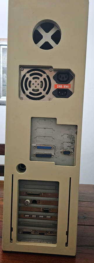 Vintage Pentium 1 - 133Mhz Full Tower PC (1995)