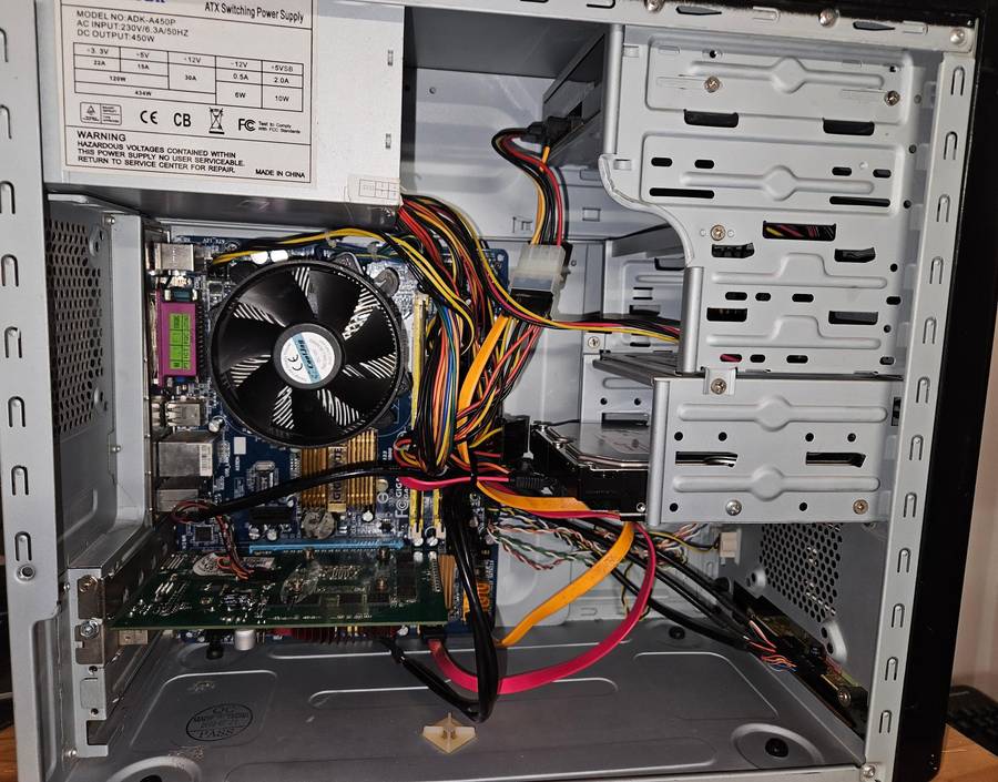 XP Gaming PC 2.2Ghz CPU - 2Gb RAM - 250Gb HDD -GeForce 950GT