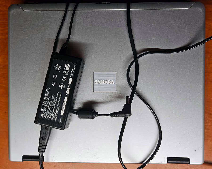 Sahara 14" XP Laptop (2006)
